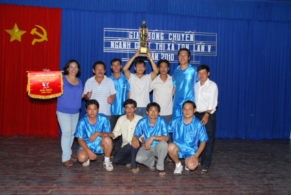 Trường THCS Minh Khai đoạt giải nhất trong giải bóng chuyền ngành giáo dục Thị xã