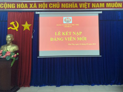 Lễ kết nạp Đảng viên mới của Chi bộ THCS Nguyễn Thị Minh Khai